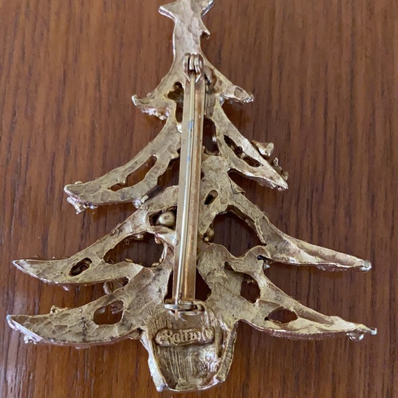 Gold Tone Christmas Brooch - Picture 3 of 5